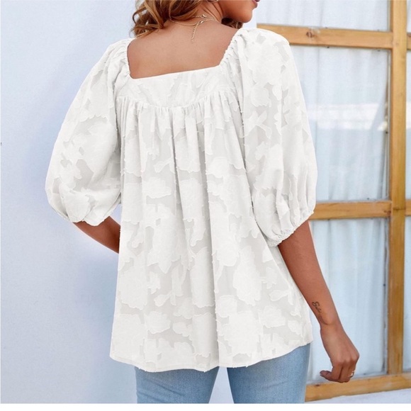 3/$25! NEW! White Floral Square Neck Short Puff Sleeve Flowy Boutique Top - Picture 5 of 7